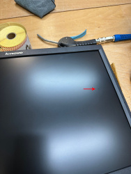 Lenovo ThinkVision LT2252p 22" Monitor 1680x1050 16:10 DP DVI VGA black Display scratches - Used