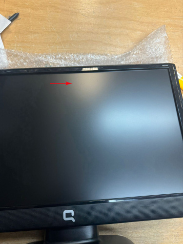 HP Compaq Q2159 21,5-Zoll Monitor TN FHD 1920x1080 Lautsprecher VGA 5ms schwarz Displaykratzer - Gebraucht