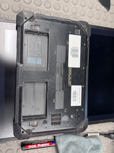 Dell 7220 Rugged Extreme 11,6 Zoll Tablet i5-8365U 8GB 256GB SSD FHD Touch WCAM WIN11