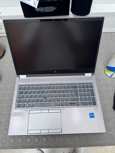 HP ZBook Fury 15 G8 15,6 Zoll Notebook i7-11850H 32GB 512GB SSD FHD T1200 BE Backlight WCAM WIN11
